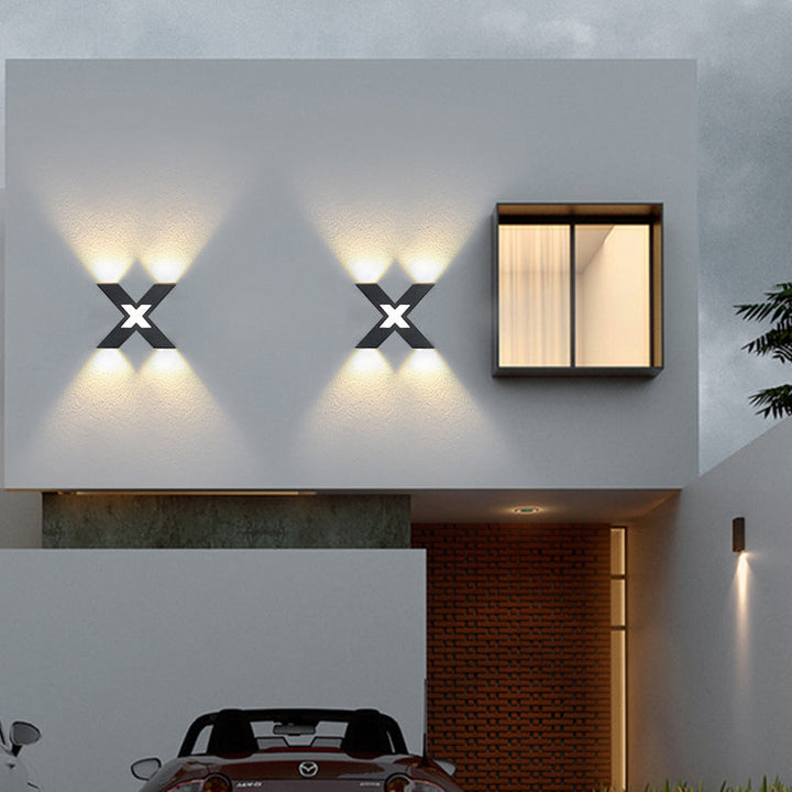 Moderne Waterproof X-förmige LED-Wandleuchte mit 4 Lichtern für Außen