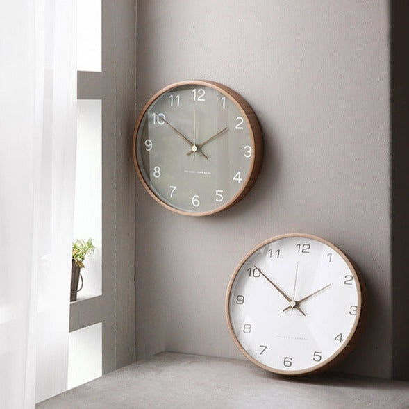 Analoge Wanddekoration – Hölzerne Uhr für Zuhause