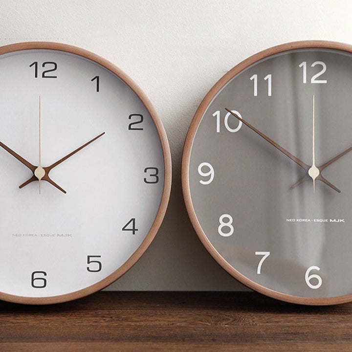 Analoge Wanddekoration – Hölzerne Uhr für Zuhause