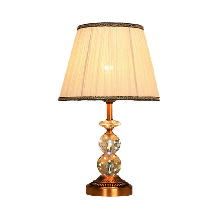 KristallGlow – Tischlampe mit konischer Form und facettierten Kristallkugeln