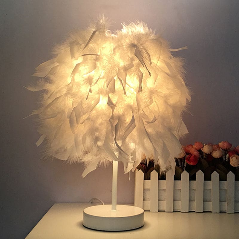FeatherGlow – Feder Weite Kugelförmige Tischlampe