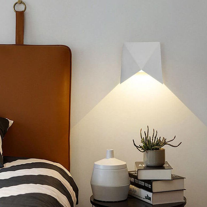 EcoLume – Moderne minimalistische Origami-LED-Wandleuchte mit 1 Licht