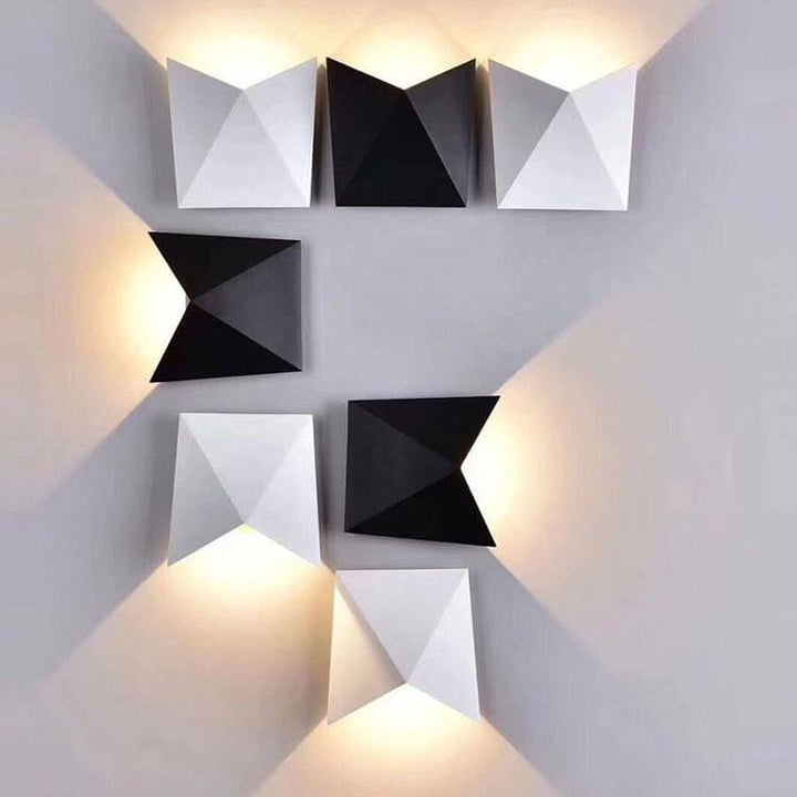 EcoLume – Moderne minimalistische Origami-LED-Wandleuchte mit 1 Licht