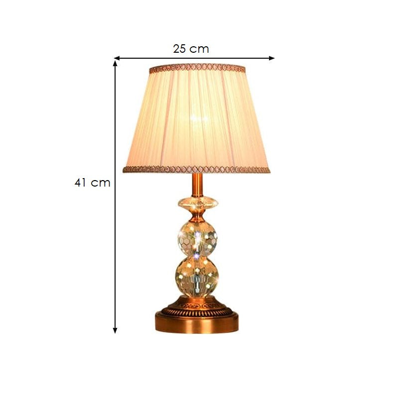 KristallGlow – Tischlampe mit konischer Form und facettierten Kristallkugeln
