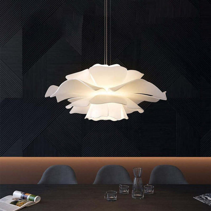 Bella - Moderne Design Hängelampe Blume Weiß Metall für Wohnzimmer und Schlafzimmer