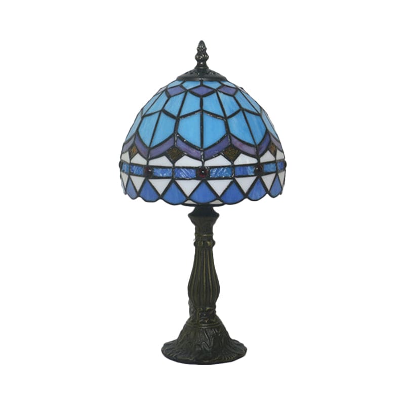 LichtBries – Tiffany-Lampe Aus Buntglas Mit Lotlinien