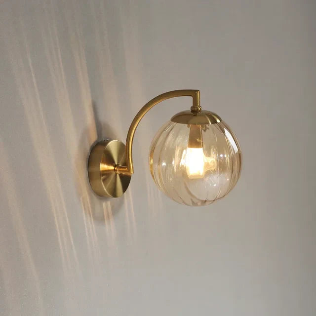 LumiCrystal – Moderne Glaswandleuchte