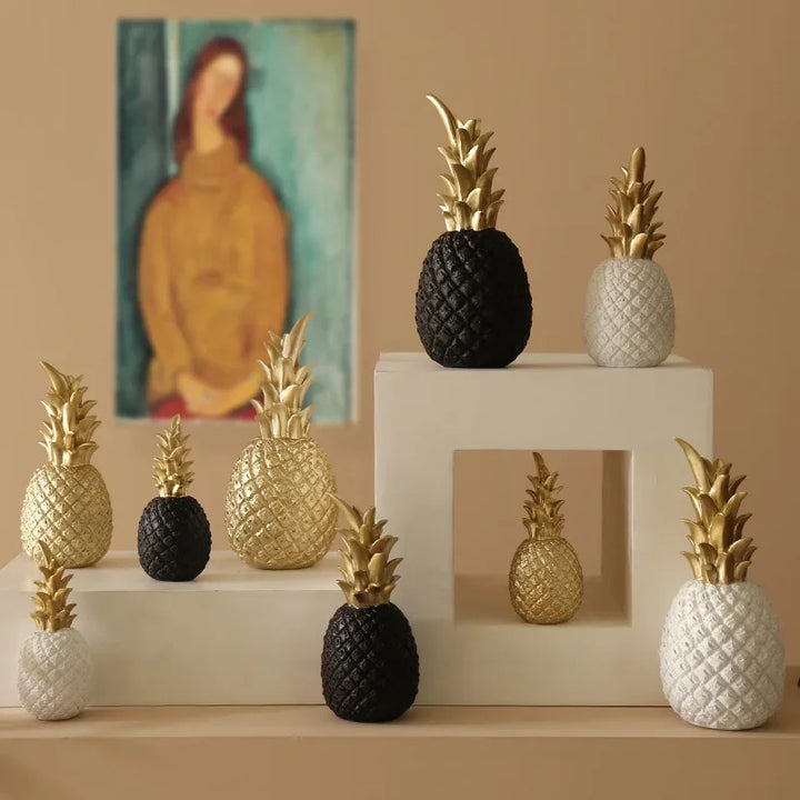 LumiPine – Goldene Ananas-Heimdekoration