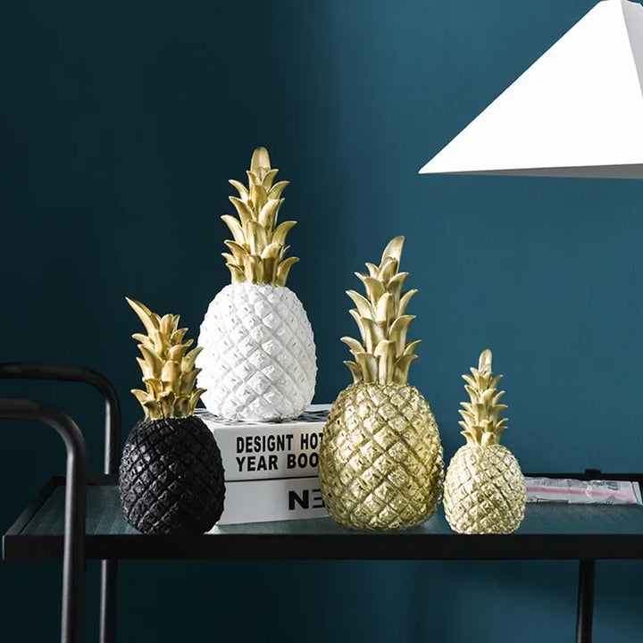 LumiPine – Goldene Ananas-Heimdekoration