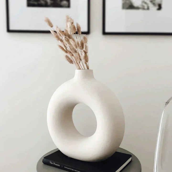 ZenGlas - Elegante Vase für ein ruhiges Interieur