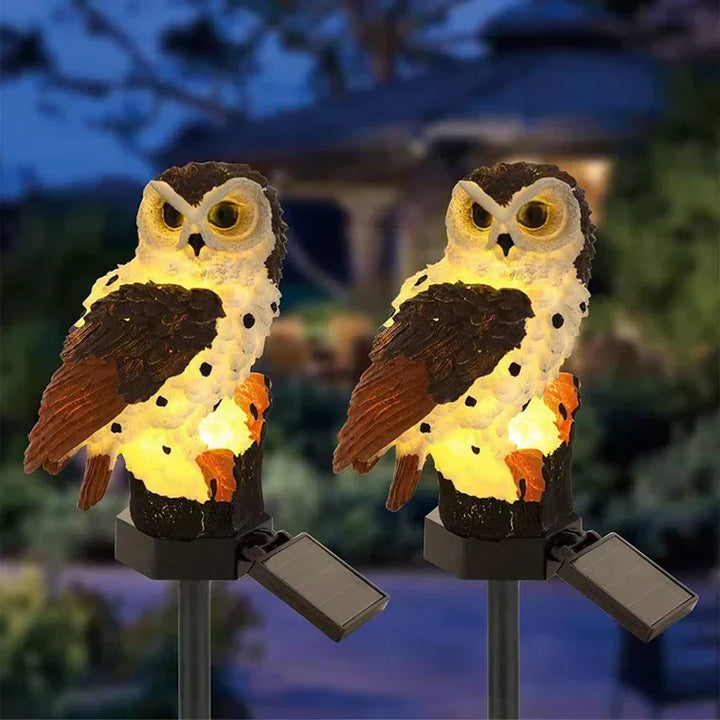 Owlight - Solar-Gartenlampe mit dekorativem Pfahl