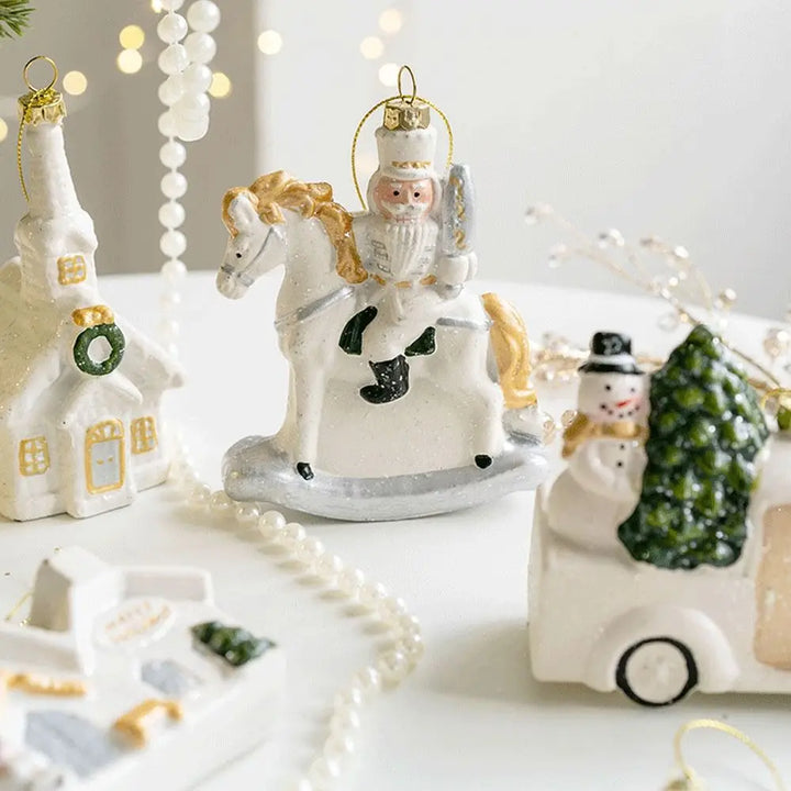 Schneemann-Häuschen - Charmanter Weihnachtsbaumanhänger für Gemütliche Feststimmung