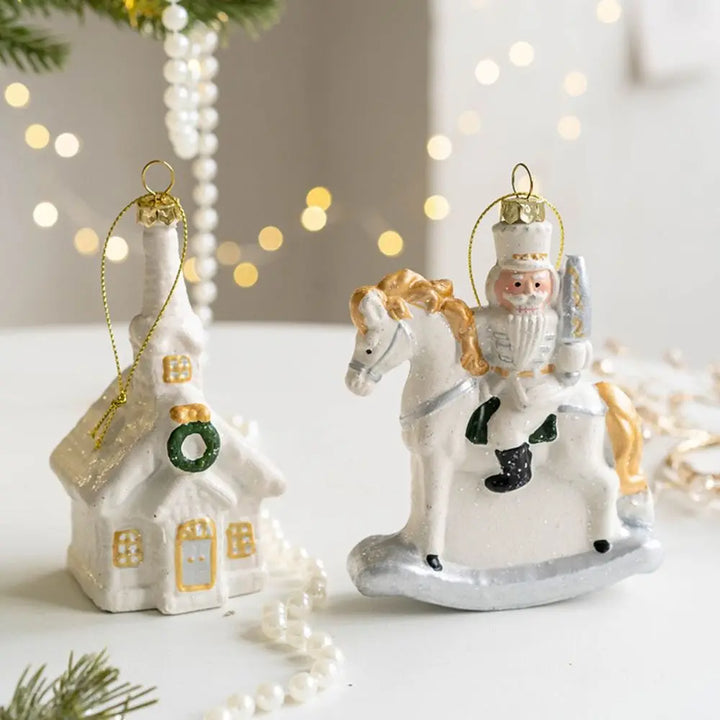 Schneemann-Häuschen - Charmanter Weihnachtsbaumanhänger für Gemütliche Feststimmung