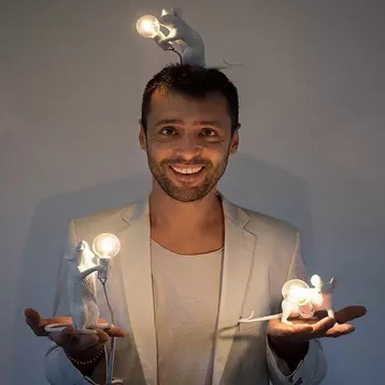 Cheeky Mouse – Kreative und einzigartige Tisch- oder Schranklampe