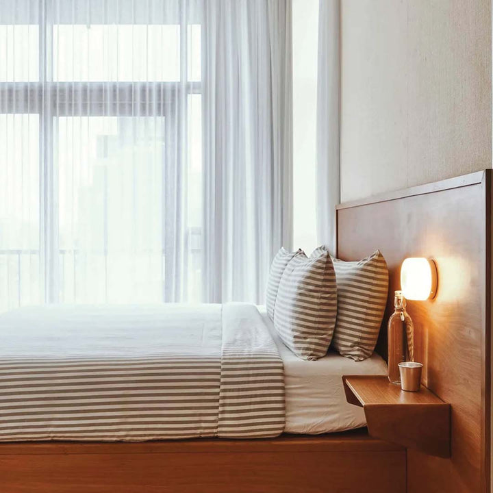 LumièreLux – Stilvolle Dimple Wandlampe für Ein Zeitgenössisches Interieur