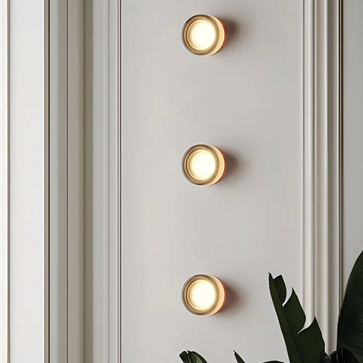 LumièreLux – Stilvolle Dimple Wandlampe für Ein Zeitgenössisches Interieur