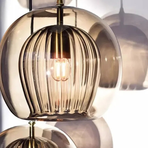 TimberGlow – Moderne Hängelampe aus Glas