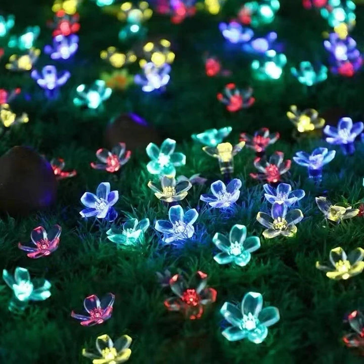 LumiBlossom – Solar-Gartenblumenlicht