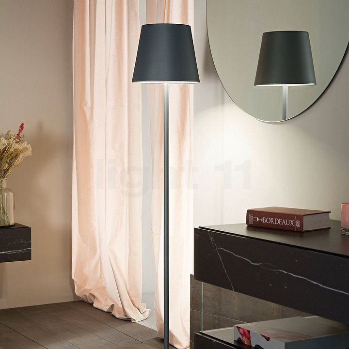 ElegantLicht - Moderne Aufladbare Stehlampe