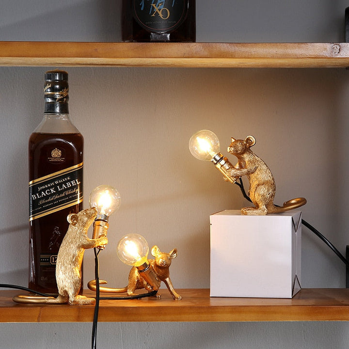 Cheeky Mouse – Kreative und einzigartige Tisch- oder Schranklampe