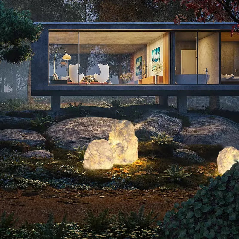 Stonelight - Gartenlampe in Steinform