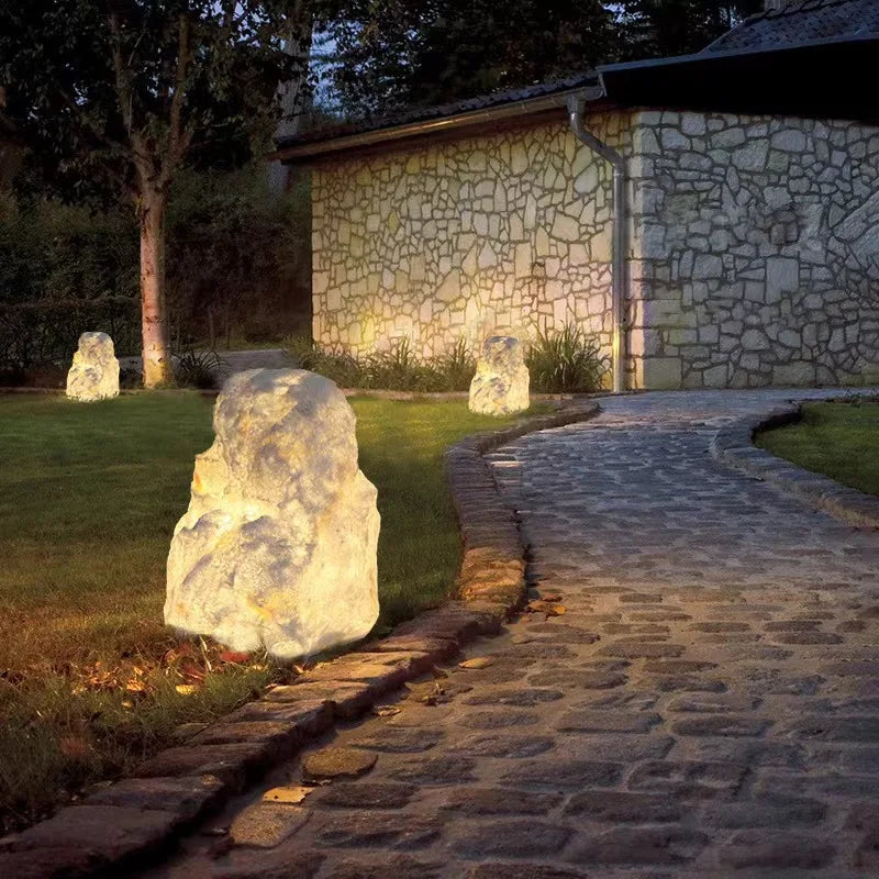 Stonelight - Gartenlampe in Steinform