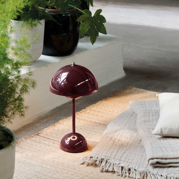 LunarGlow - LED-Tischleuchte für ein stimmungsvolles Interieur